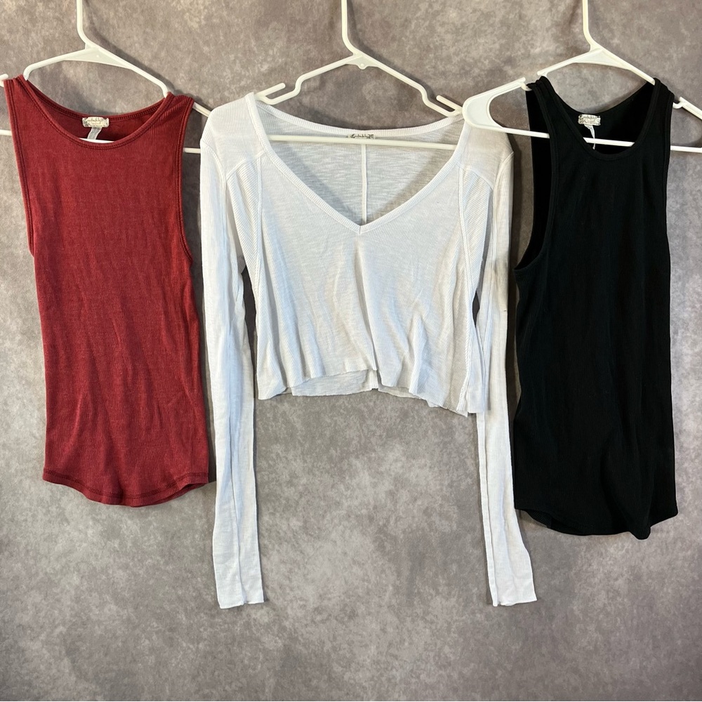 Intimately Free People Womens Tops Shirts White Black Red Size M XS Lot Of 3